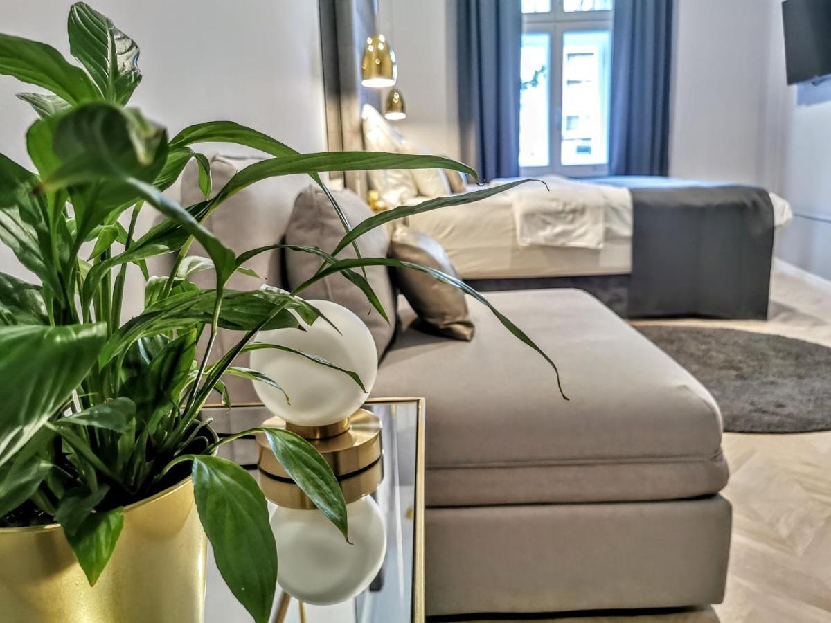 Mint Boutique Studio Apartments ซาเกร็บ ภายนอก รูปภาพ