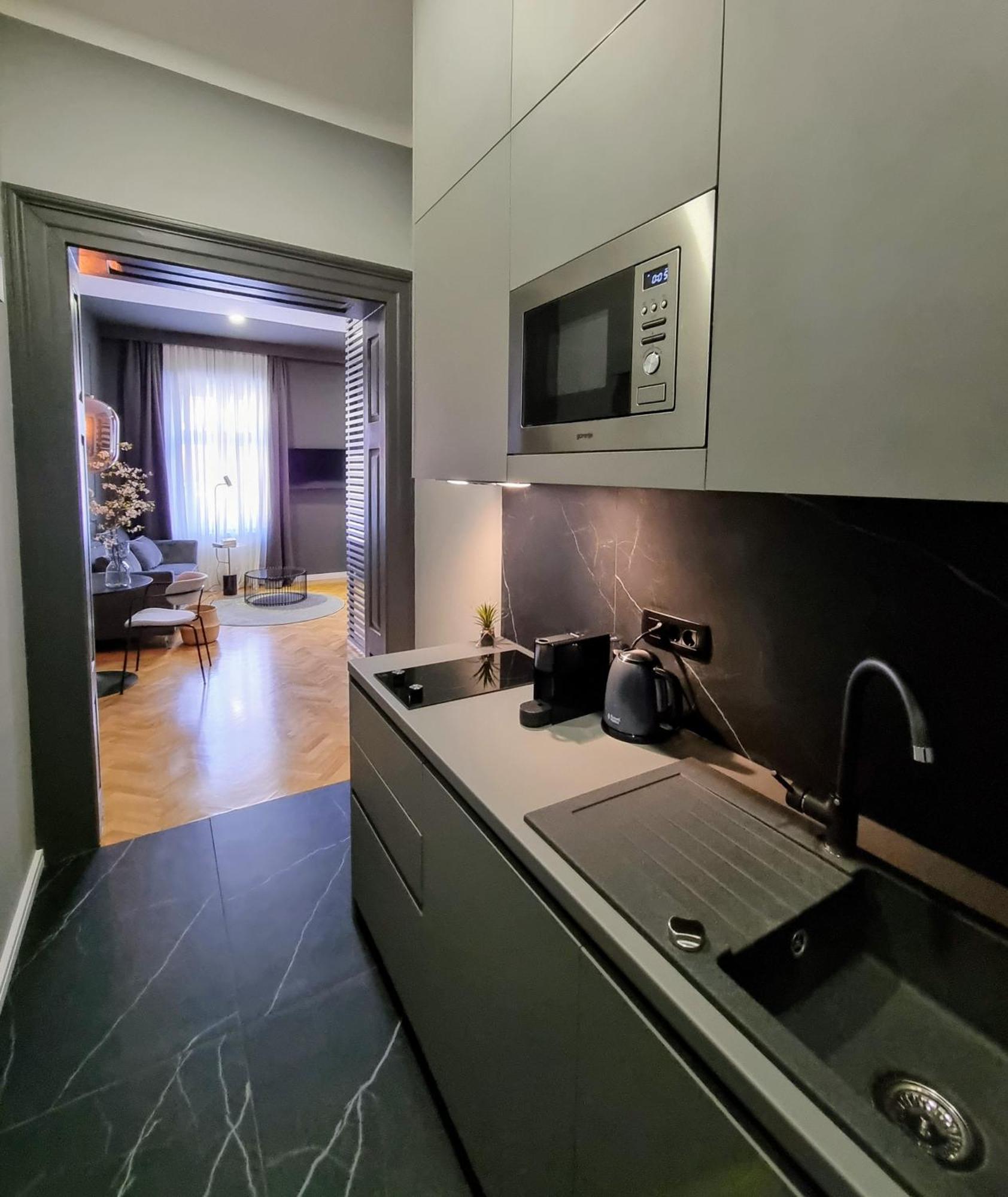 Mint Boutique Studio Apartments ซาเกร็บ ภายนอก รูปภาพ